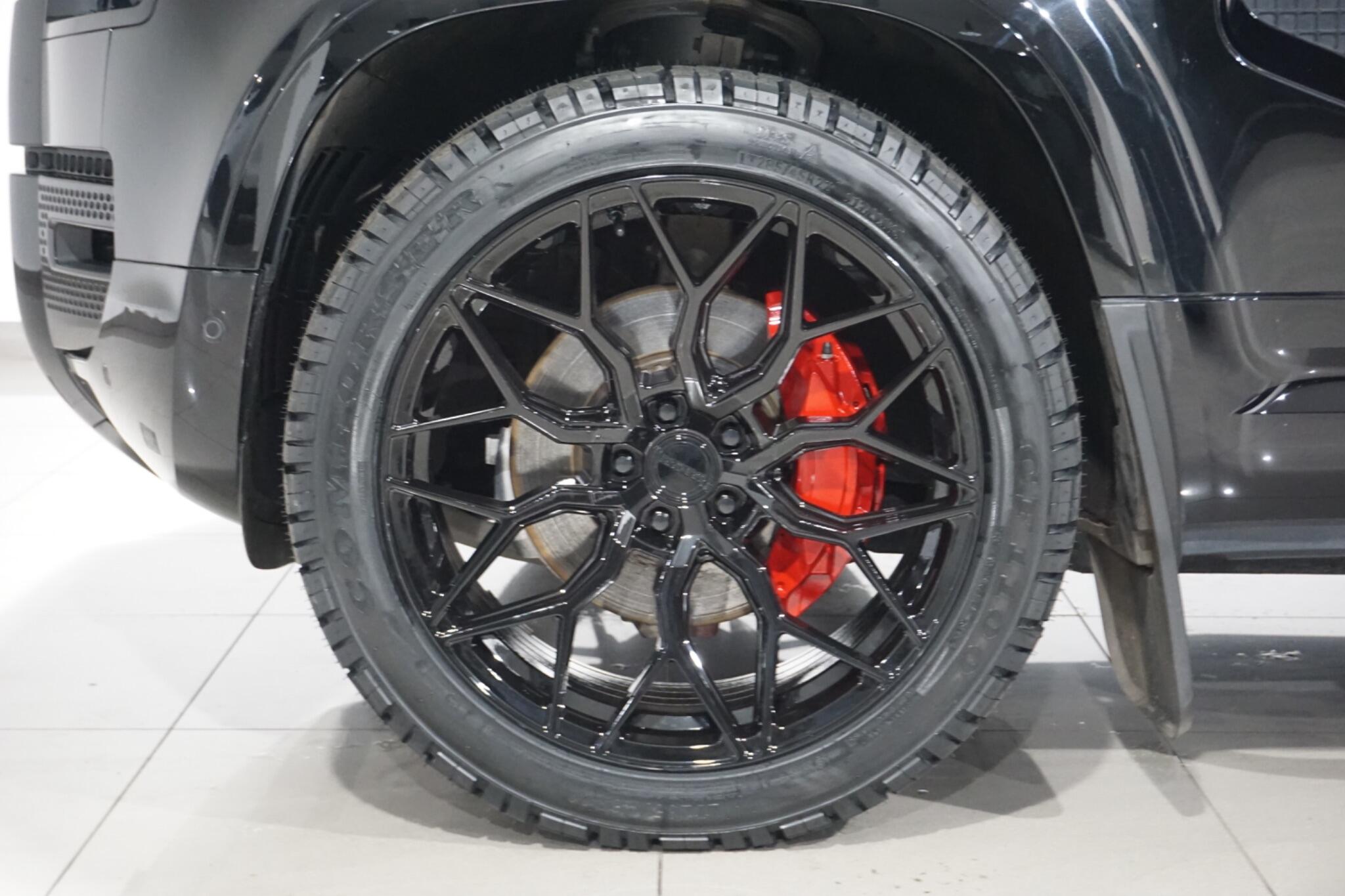 Land Rover Defender 110 2.0 P400e 15.4kWh XS Edition SUV 5dr Petrol Plug-in Hybrid Auto 4WD Euro 6 (s/s) (404 ps)